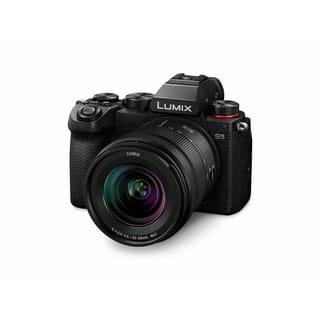 Panasonic Lumix S5 II X LUMIX S 20-60 mm F/3,5-5,6+Lumix S50mm F/1,8 Panasonic Lumix S5 II X LUMIX S 20-60 mm F/3,5-5,6+Lumix S50mm F/1,8